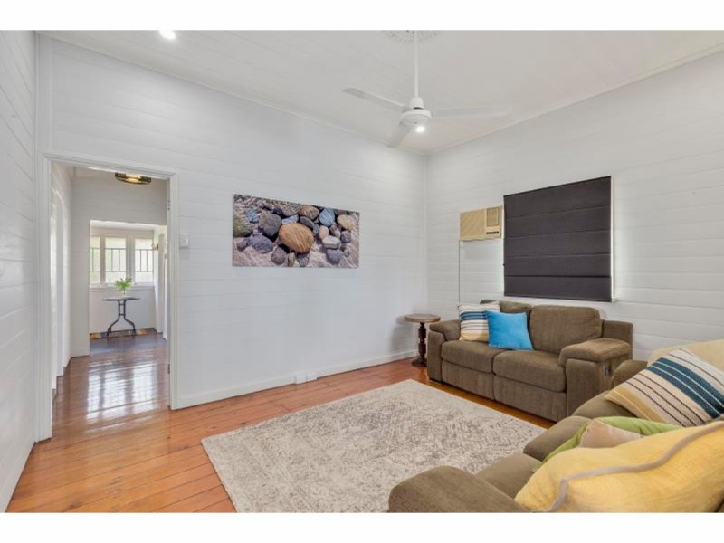 17 McKelligett Street, Wandal QLD 4700